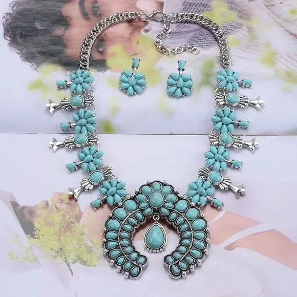 Western Turquoise Stone Statement Necklace and Earring Set New